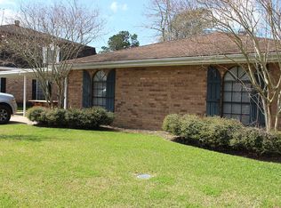224 Lynwood Dr, Houma, LA 70360