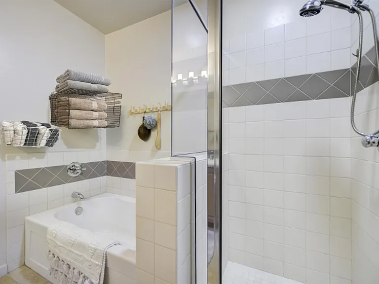 7291 N Scottsdale Rd #1016 — Photo 15