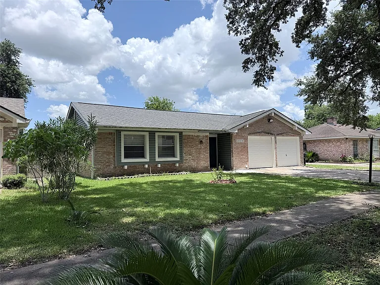 12214 Corona Ln — Photo 1