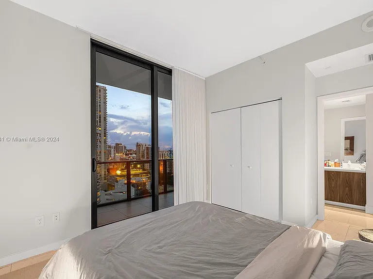 480 NE 31st St #1701 — Photo 27