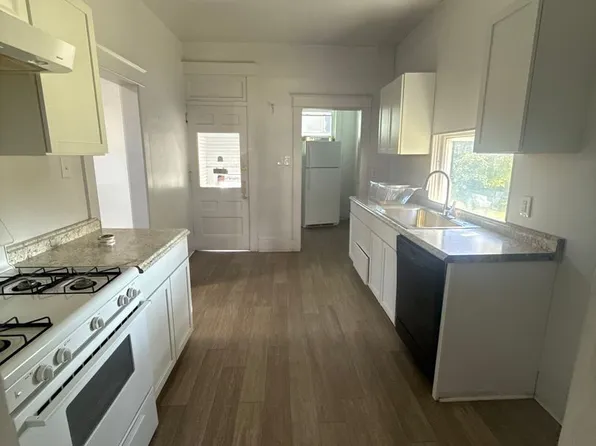 321 2nd St, Pitcairn, PA 15140