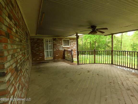 2nd image of 326 Roan Ready Rd