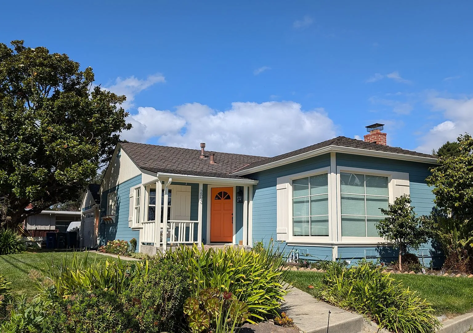 Great Seabright area 2/1 Fully Furnished Home — Photo 1