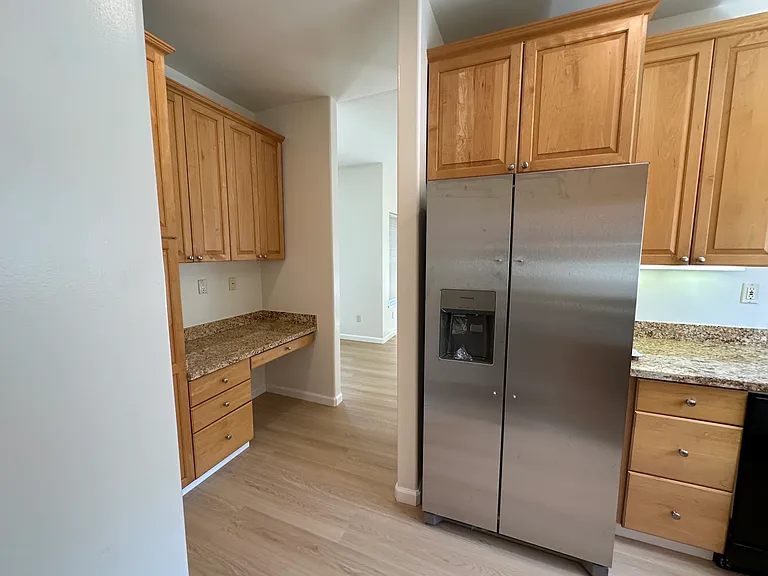 472 Bryan Ave — Photo 21
