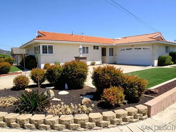 2nd image of 6403 Cowles Mountain Blvd