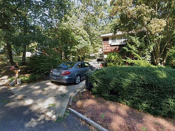 3rd image of 115 Green Avenue