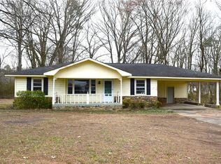 108 Azalea Dr, Calhoun, GA 30701