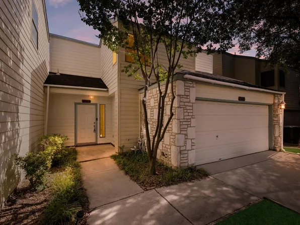 8548 Echo Creek Ln, San Antonio, TX 78240