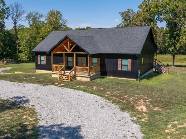 100 E Maxville Rd, Cave City, AR 72521