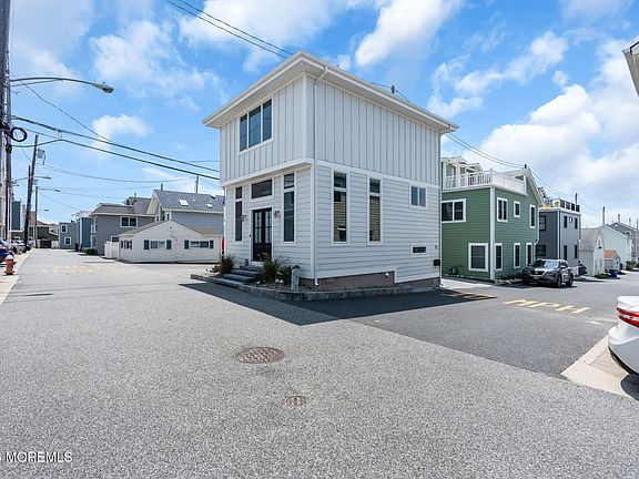 4th image of 11 E Beach Way