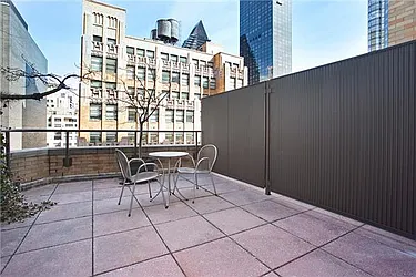 Sold by Space Marketing Shop