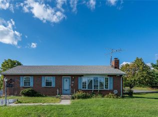 6991 Hilltop Rd, Allentown, PA 18106