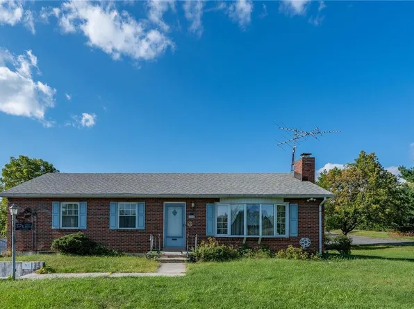 6991 Hilltop Rd, Allentown, PA 18106