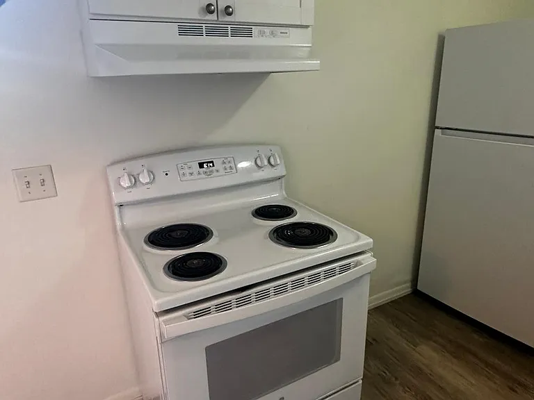 1315 Estes St #16-C — Photo 5