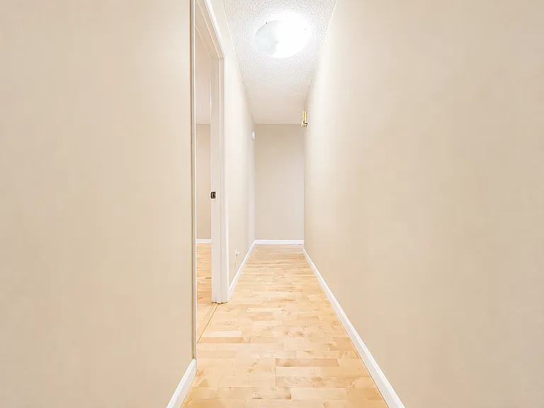 2393 SW Park Pl #106 — Photo 13