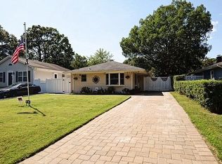 504 John Roe Smith Ave, East Patchogue, NY 11772