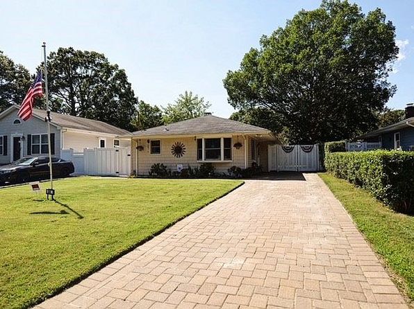 11772 For Sale By Owner Fsbo 4 Homes Zillow