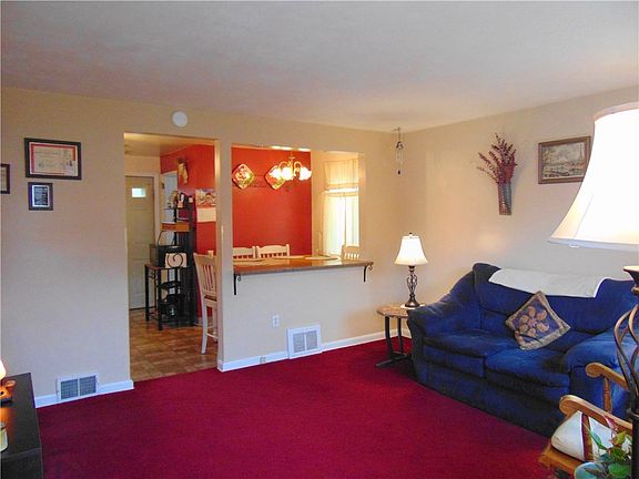 4th image of 4011 Rossmoor St