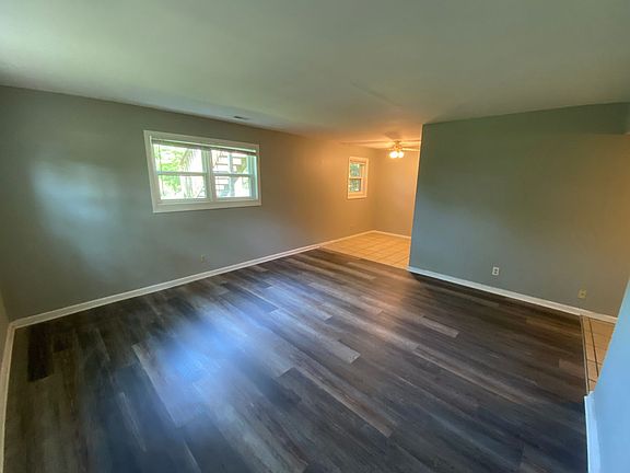 2nd image of 4621-4655 S Acorn Dr #E9d633190