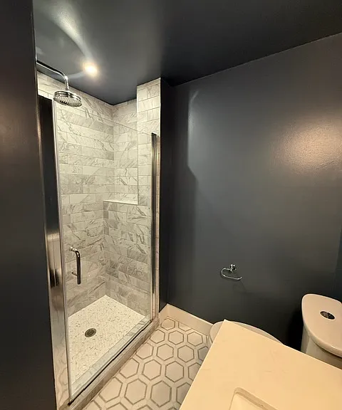 1158 N Pitt St — Photo 24