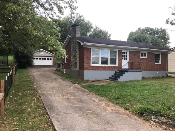 303 Hummingbird Rd, Winchester, KY 40391