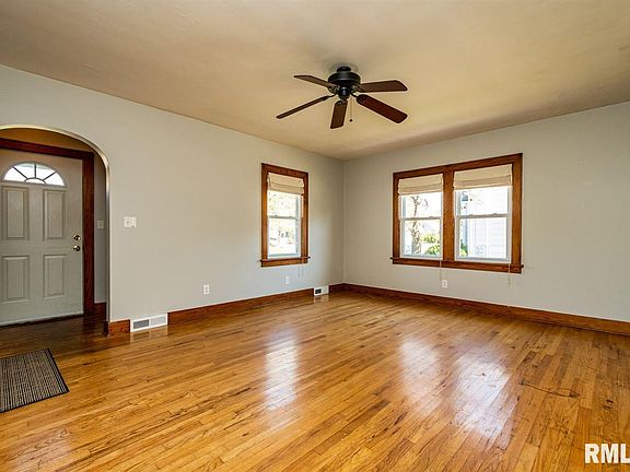 2nd image of 1712 23rd Ave