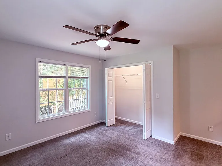 1681 Hadlock St SW — Photo 8
