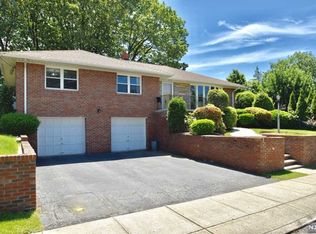 1316 Selden Pl, Fort Lee, NJ 07024