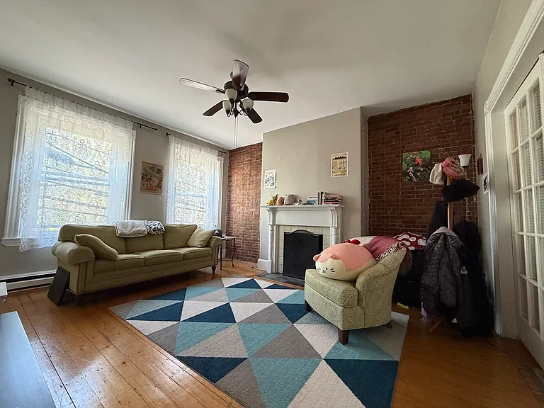 33 Kent St #3 — Photo 13