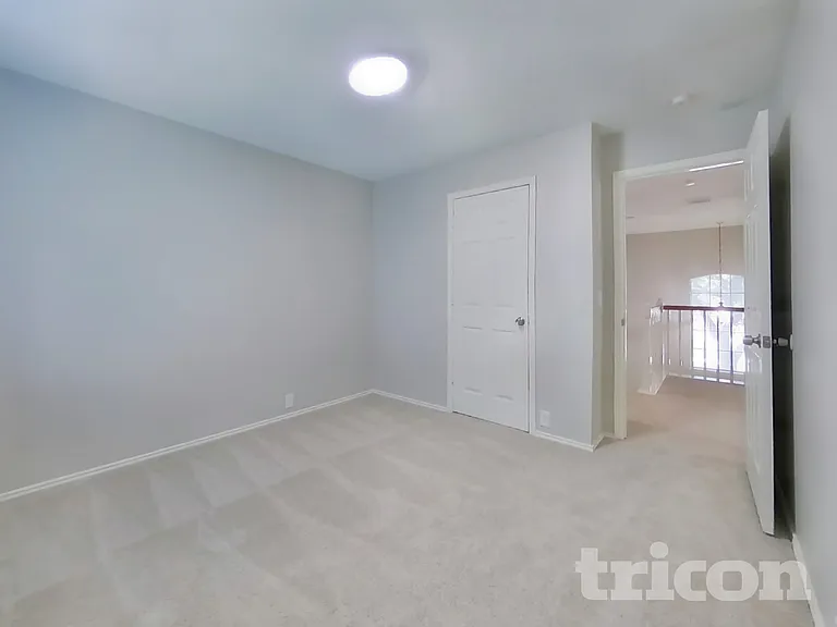 18810 Woodbreeze Dr — Photo 14