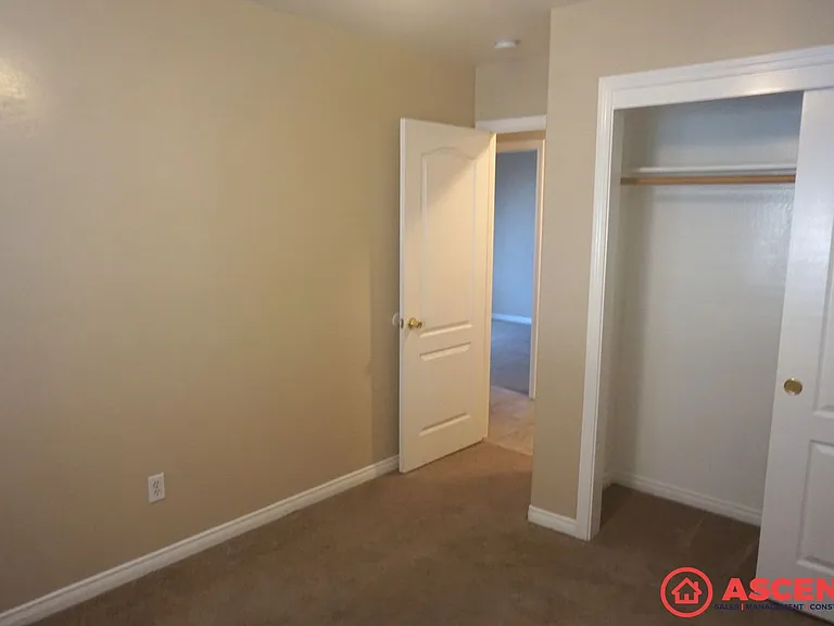 4216 Almond Grove Ln — Photo 8