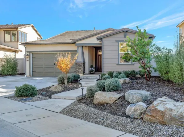 1451 Natalia Ct, Escondido, CA 92026