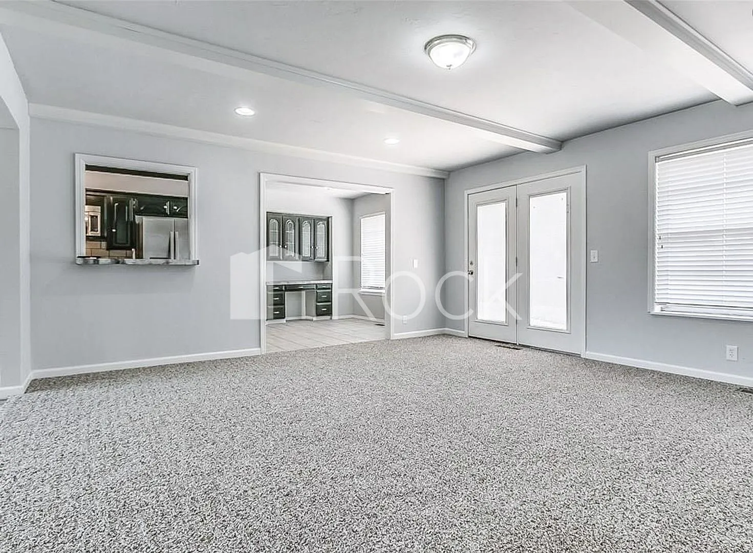 Spacious 4-Bedroom 3-Bathroom Home — Photo 4