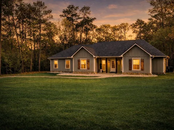 10040 Shepard Hill Rd, Willis, TX 77318