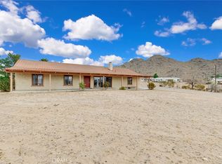16043 Saint Timothy Rd, Apple Valley, CA 92307