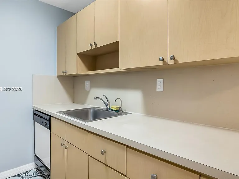 7231 Miami Lakes Dr #C5 — Photo 17