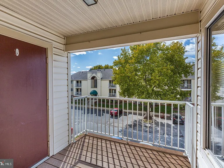 2106 Whitehall Rd #2D — Photo 12