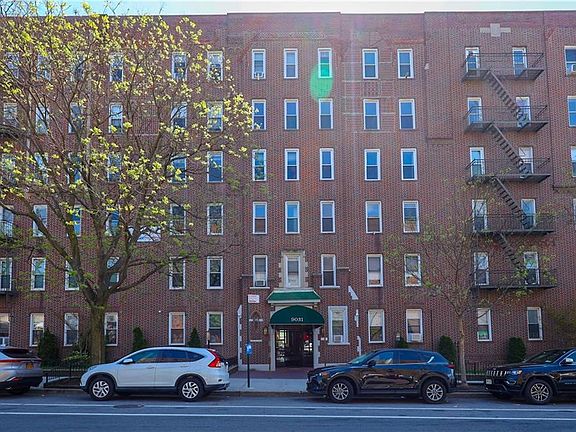 3rd image of 9031 Fort Hamilton Pkwy APT 1I