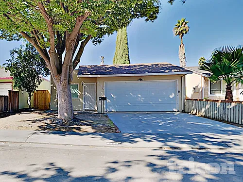 2333 Nancy Ln Photo 1
