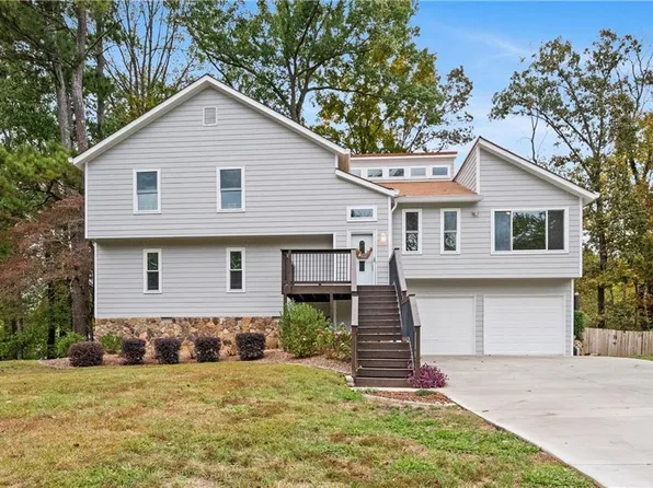 4813 Highpoint Dr NE, Marietta, GA 30066