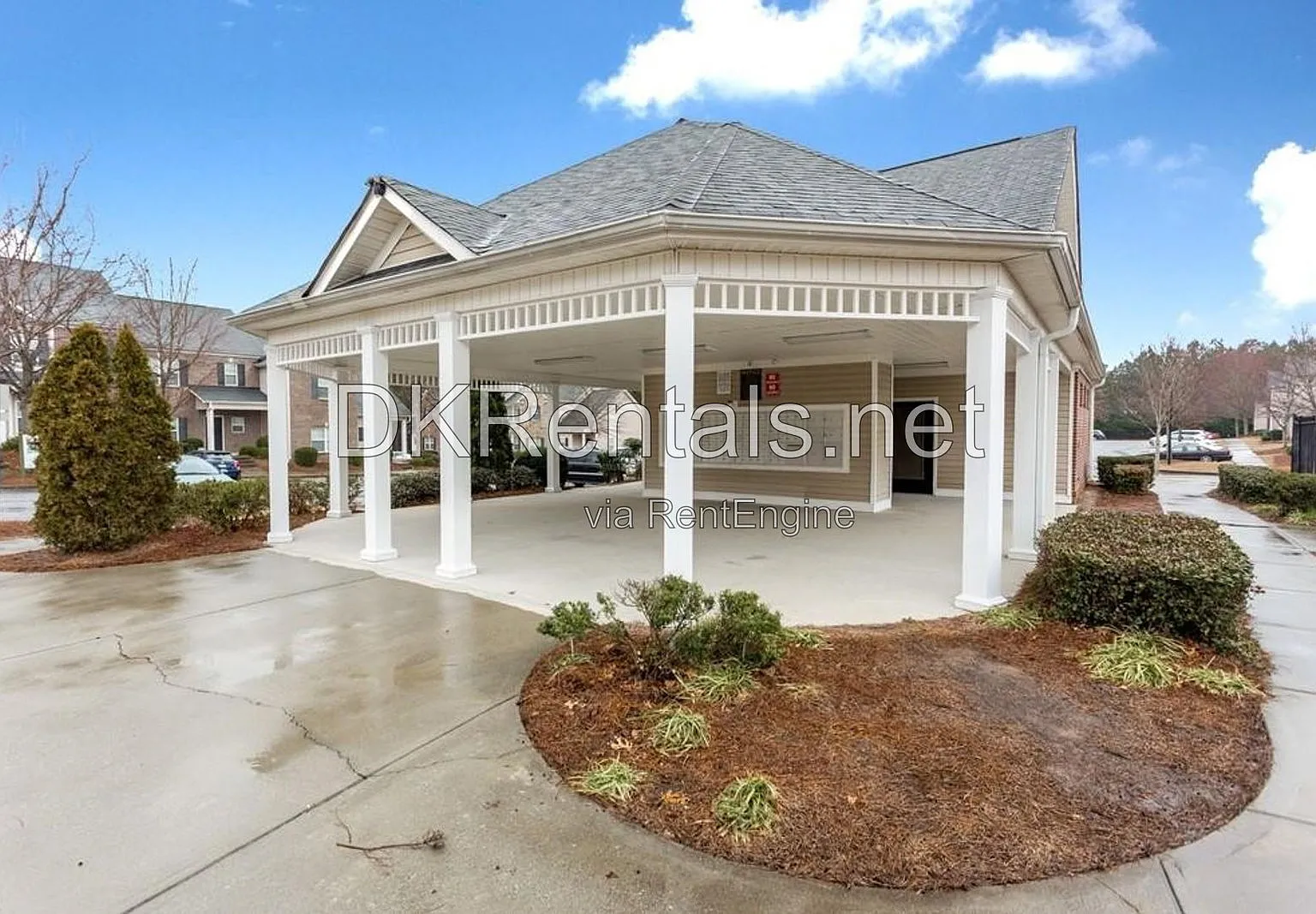 3 bed, 2.5 bath, 1590 sqft, $1,900 — Photo 4