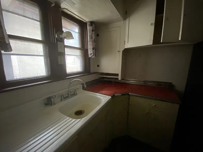 811 Saint Louis Ave #2 — Photo 6