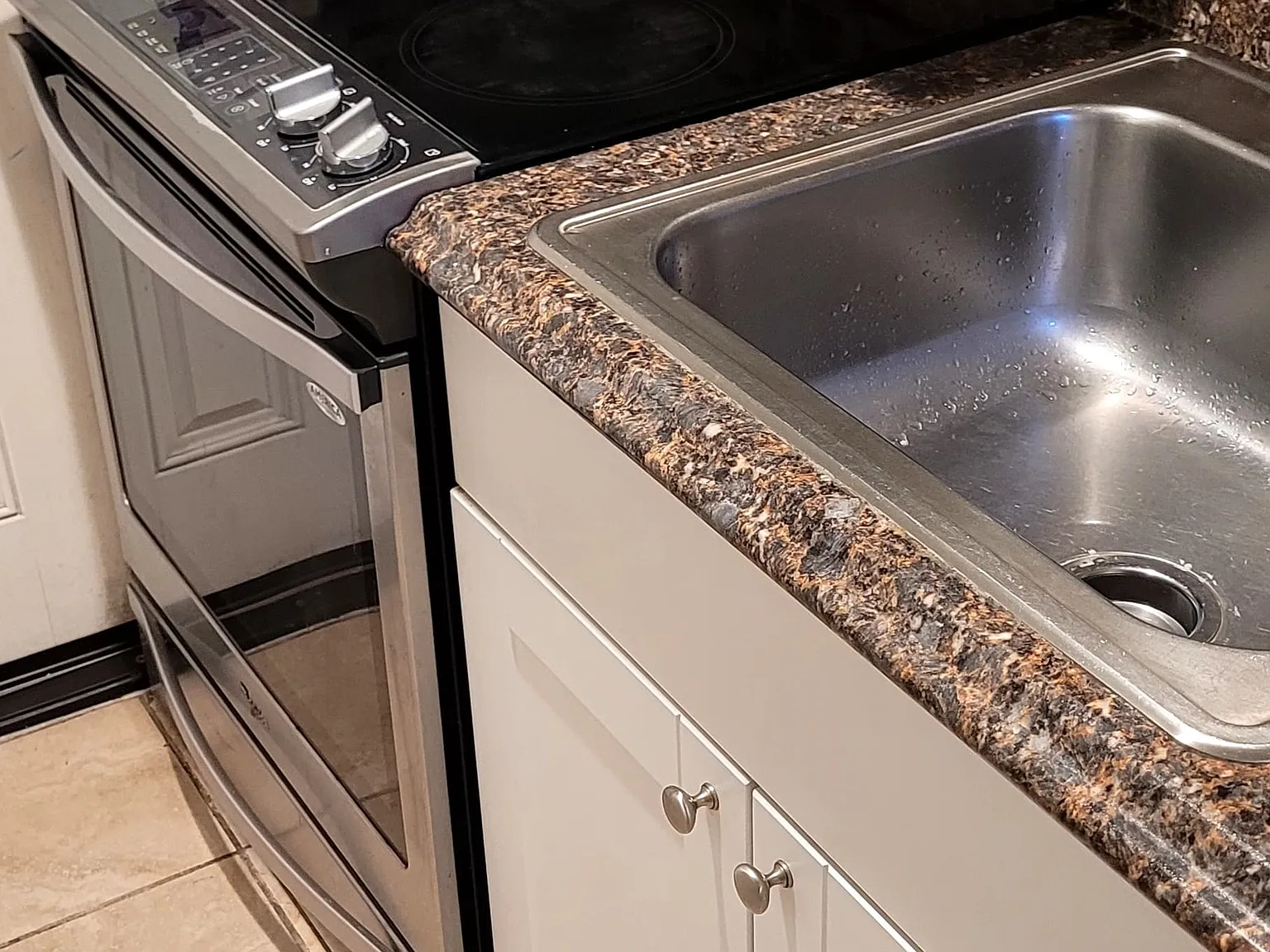 2 bed, $1,600 — Photo 3