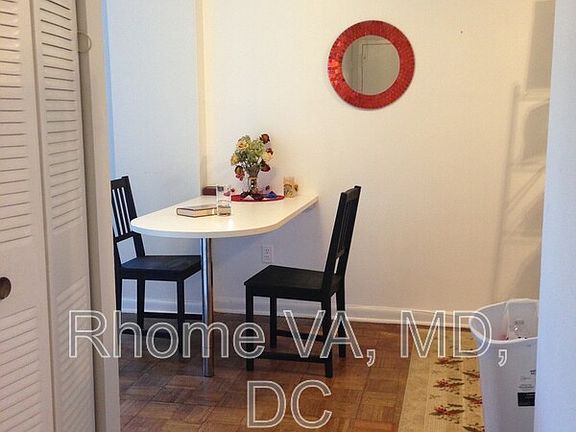 5th image of 950 25th St NW APT 1025N