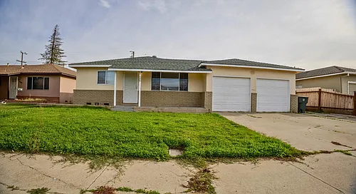 588 Mulberry Cir Photo 1