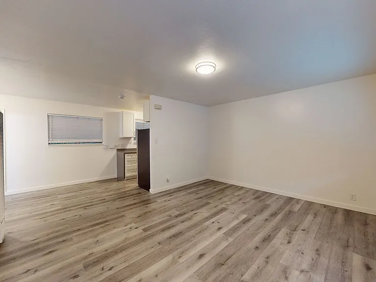 265 Vernon St — Photo 8