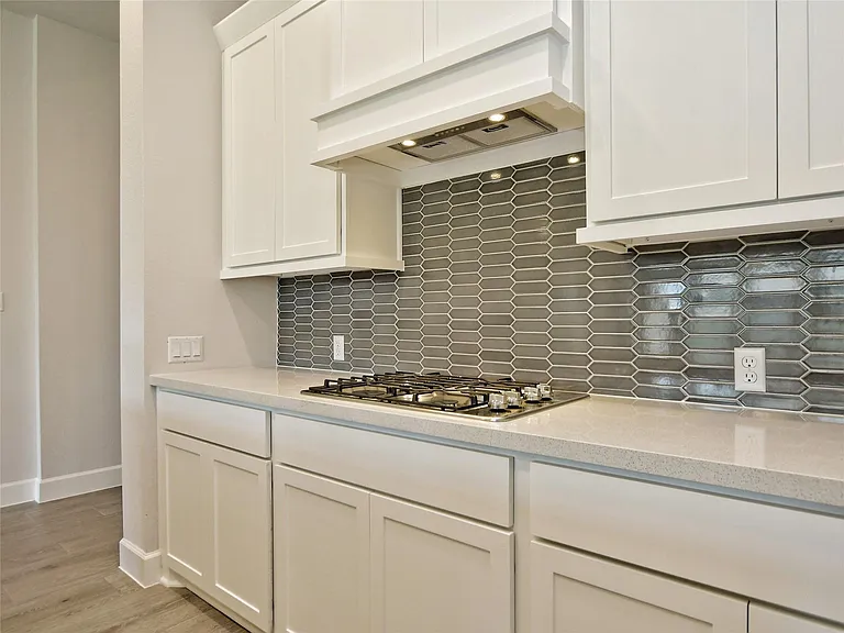 612 Jefferson Dr — Photo 13