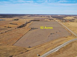 22201 Woodend Rd, Tonganoxie, KS 66086