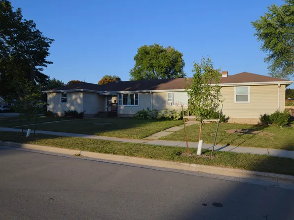 948 Holzer St, Green Bay, WI 54303