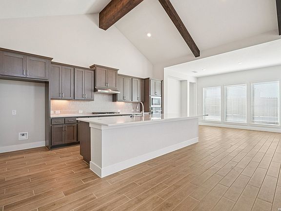 7th image of this home